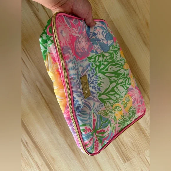 Brand new Lilly Pulitzer GWP packing cube in bright delight patch - Picture 2 of 5